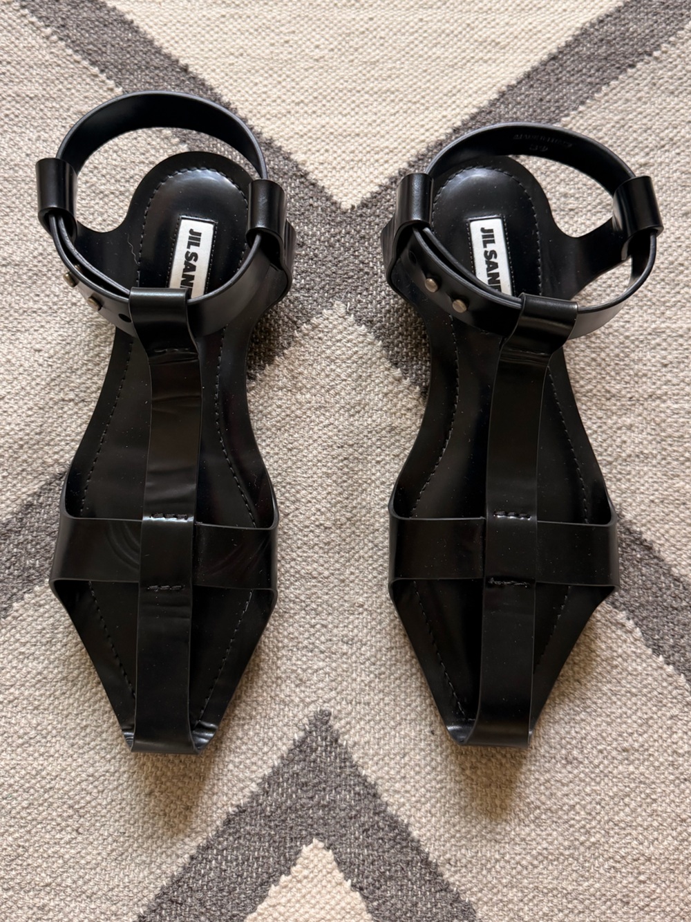 JIL SANDER Cool Girl Glossy Black Leather Chic Gladiator Sandals 39 NEW $950!!